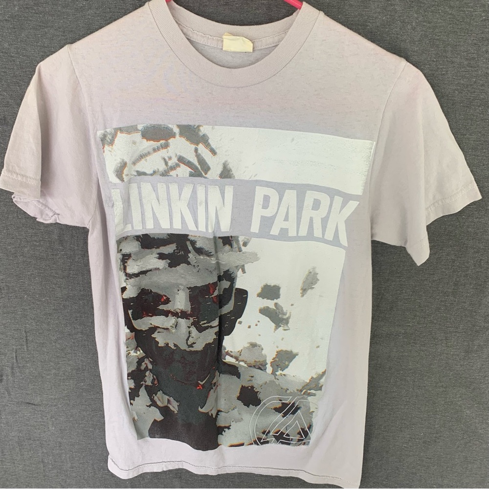 Linkin Park 2012 Living Things Tee Shirt Bay Island Sportswear Tag